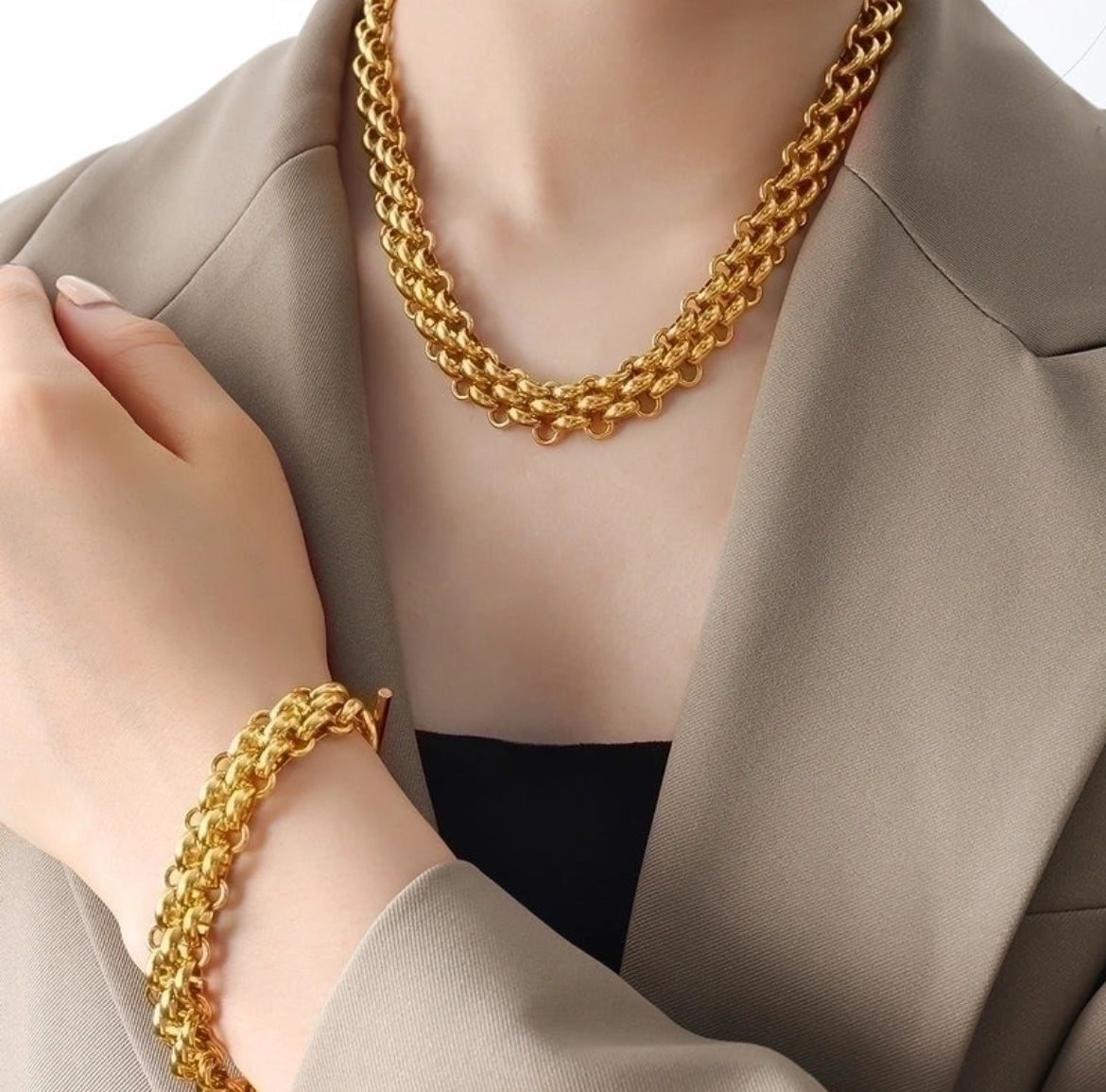 Plaited Statement T-bar Necklace