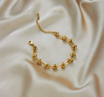 Knot Chain Bracelet