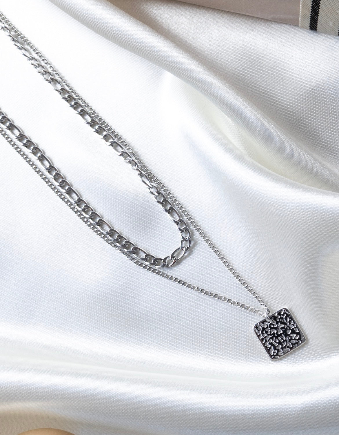 Double Chain Square Pendant (Silver)